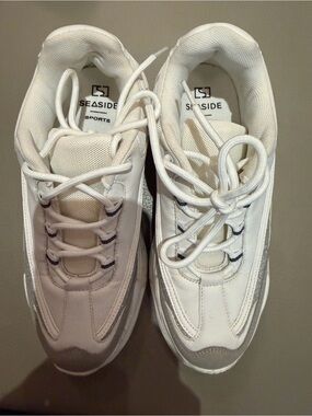 Seaside Sports White Mesh Lace-Up Sneakers